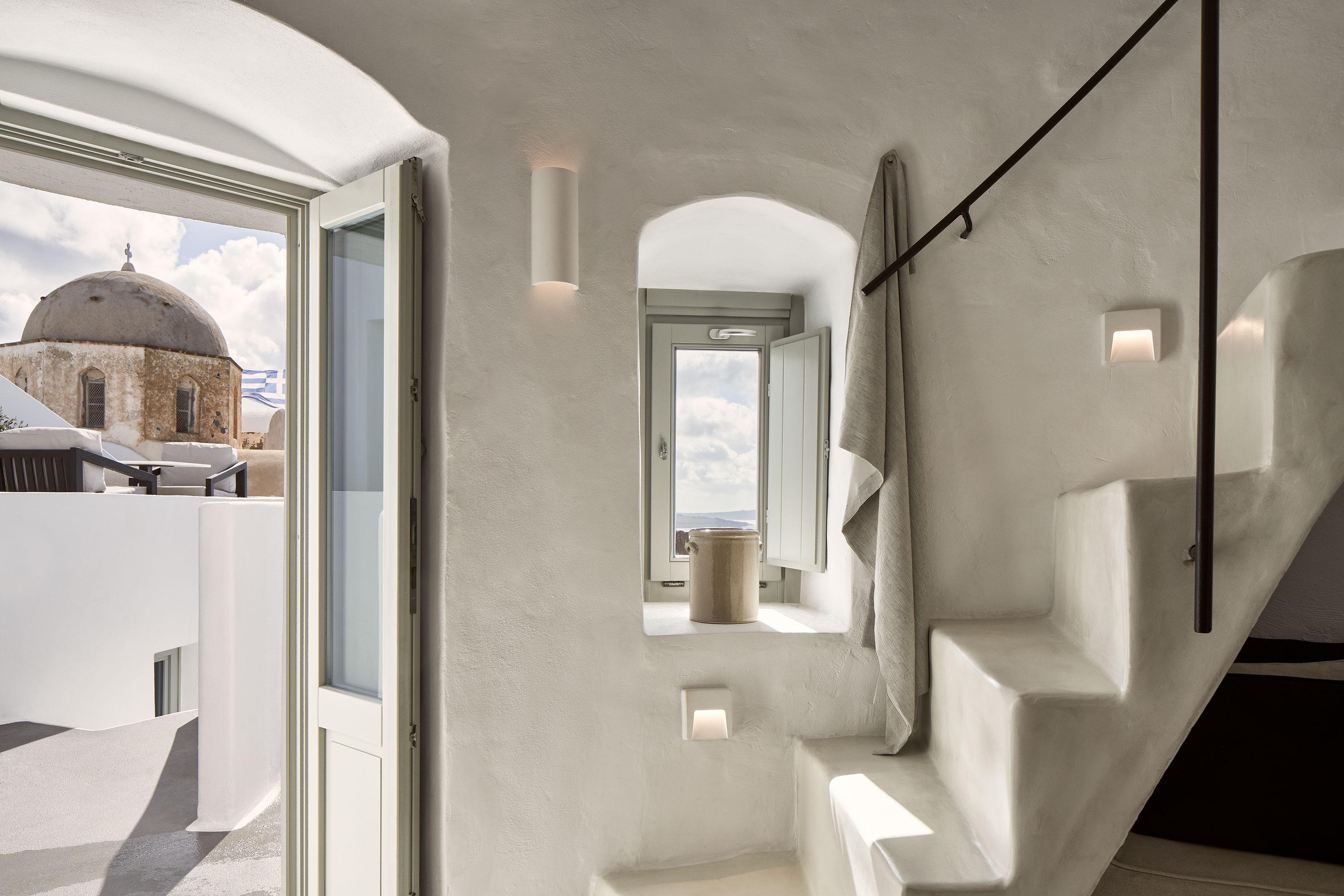 Charisma (adults Only) * Oia (Santorini)