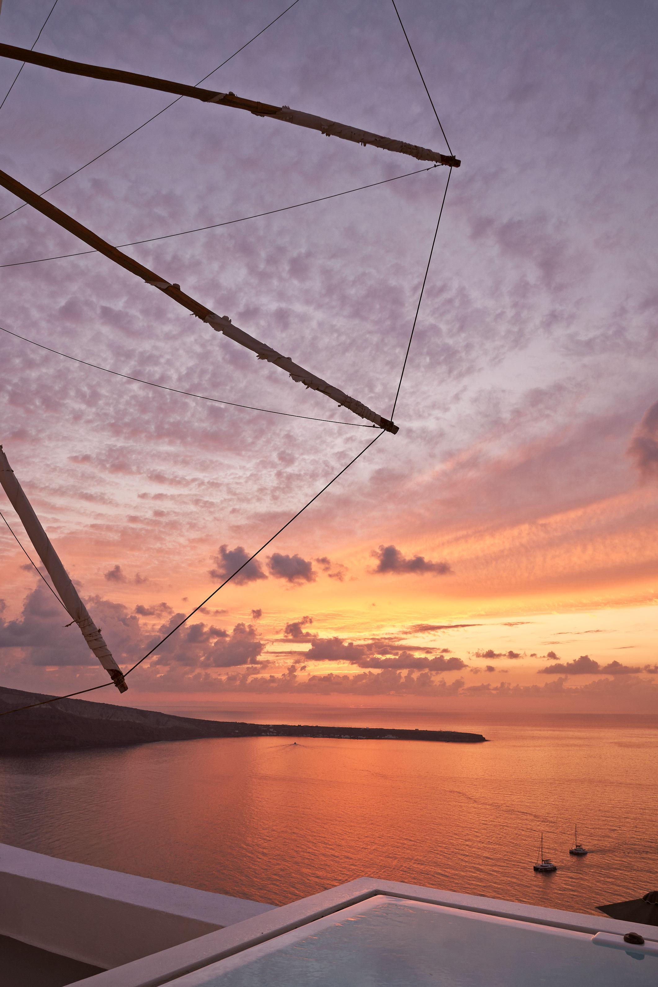 Charisma (adults Only) * Oia (Santorini)